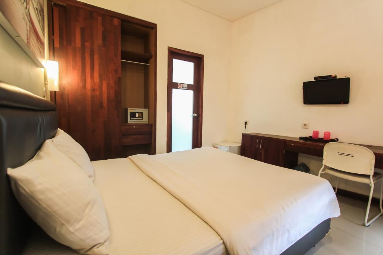 Kuta Legian Inn מראה חיצוני תמונה